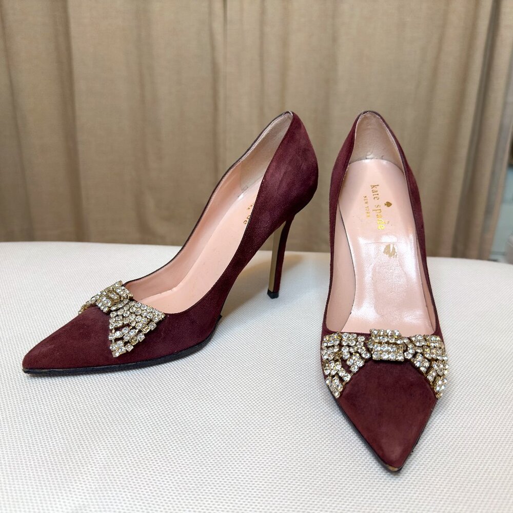 KATE SPADE Burgundy Suede Pumps w/Rhinestone Bow detail, size 7